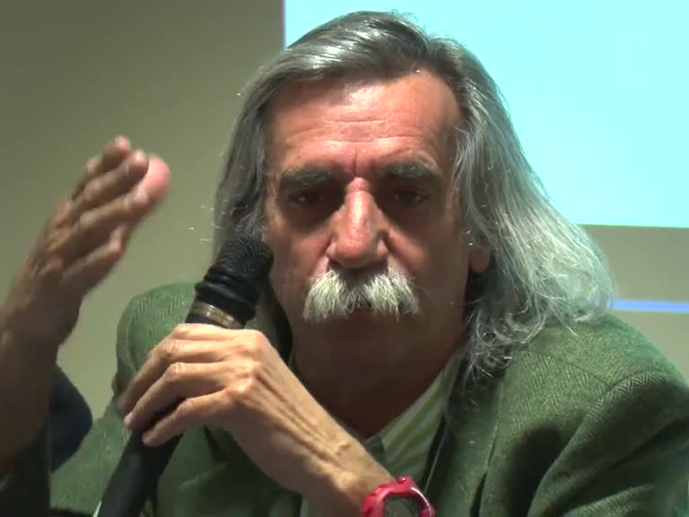 Gian Poggi in una sua nota conferenza stampa